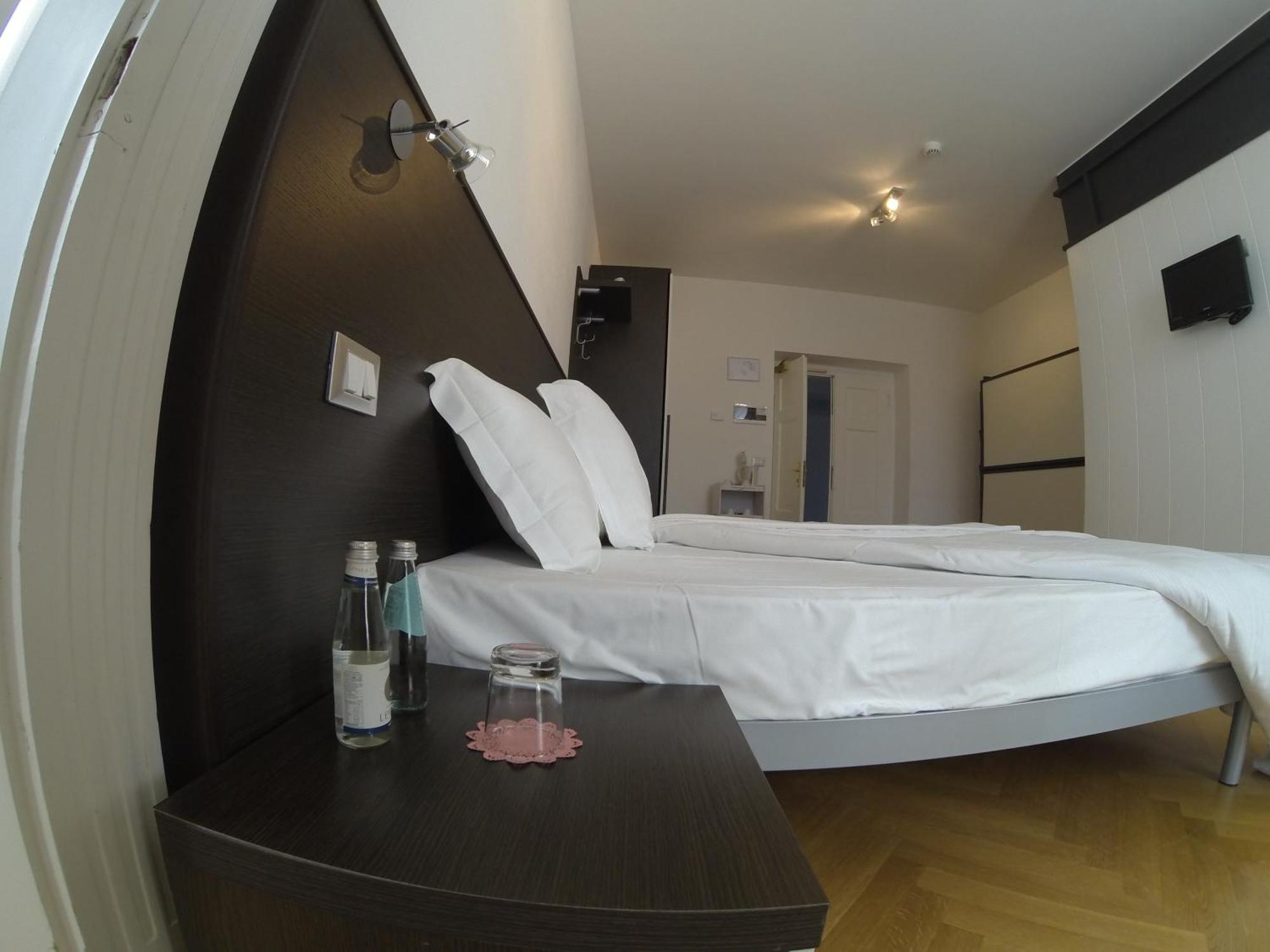 Garni Villa Waiz Roncegno Room photo